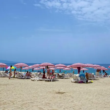 Pizzo Beach Club פיצו